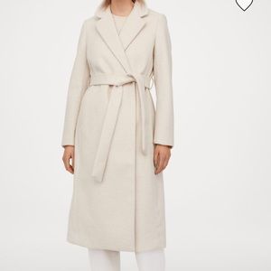 BNWT: Tie belt coat